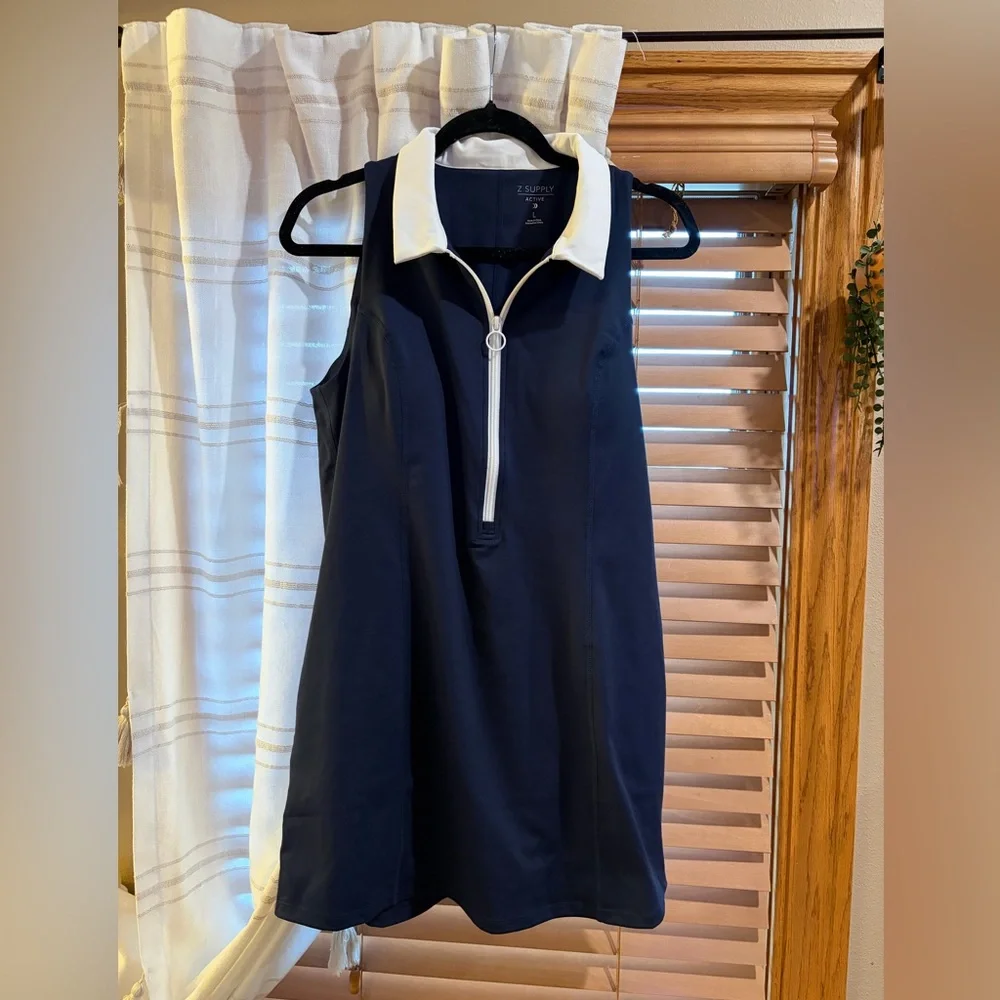 Z SUPPLY NAVY ON THE MOVE ACTIVE DRESS - Picture 2 of 5